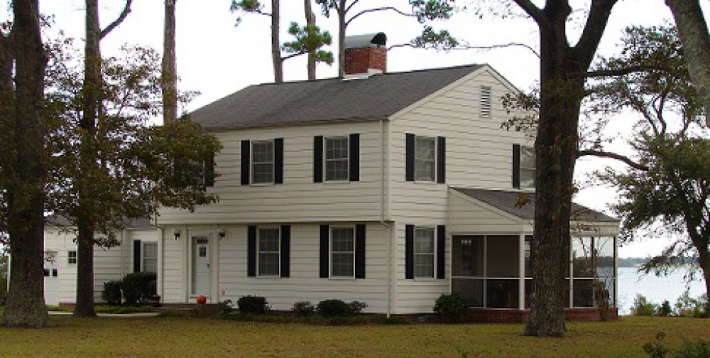 Courthouse Bay