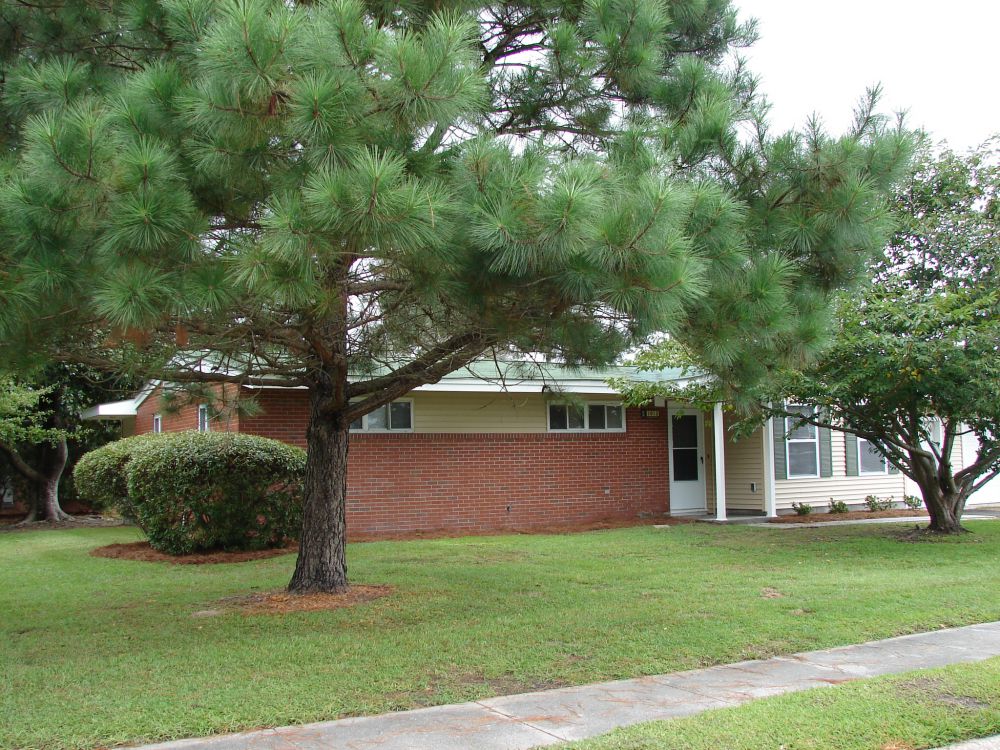 McCutcheon Manor